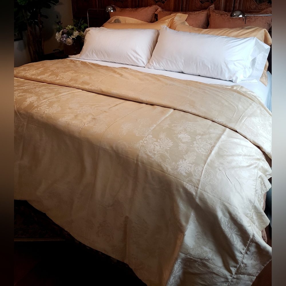 Luxury Italian Duvet By Sferra